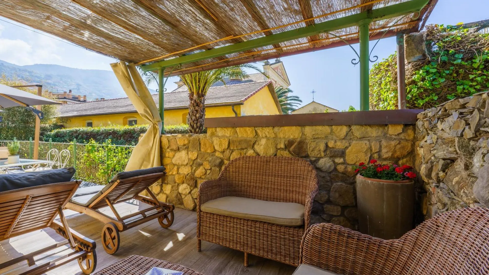 La Rocca Maison De Charme Moneglia Bed and Breakfast