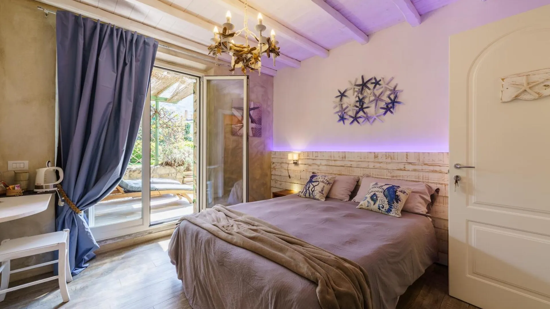 La Rocca Maison De Charme Moneglia Bed and Breakfast
